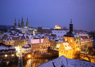 Blick über Bamberg im Winter vom Geyerswörth-Turm